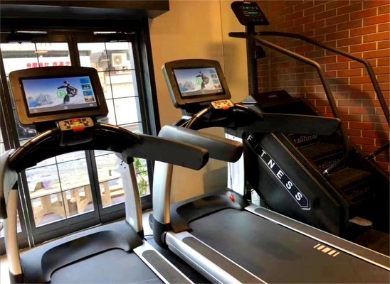 45-47 cm di larghezza Motorizzazione elettrica Macchina da tapis roulant in acciaio per attrezzature per fitness commerciali