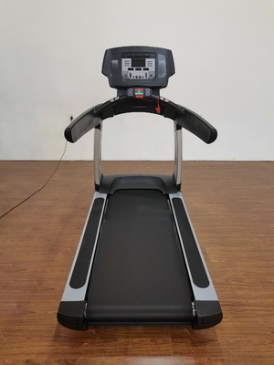 Prova la comodità del tapis roulant a carico medio per correre e allenamento cardiovascolare