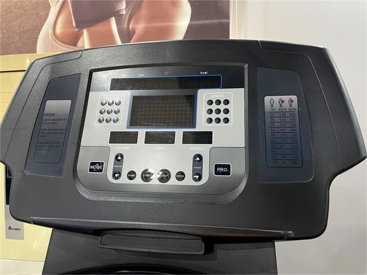 Prova la comodità del tapis roulant a carico medio per correre e allenamento cardiovascolare