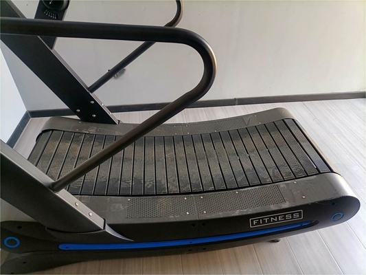 Corrimano a curva manuale non motorizzato per caricatori medi La macchina di fitness definitiva