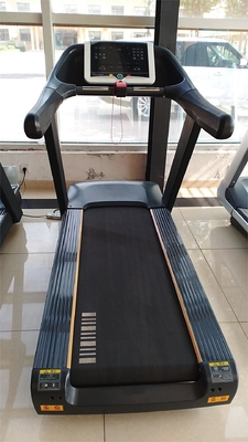 Migliora la tua palestra con lo schermo LED Q235 e la durata