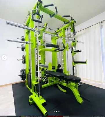 Macchina Smith multifunzionale per allenamento di forza in palestra a casa