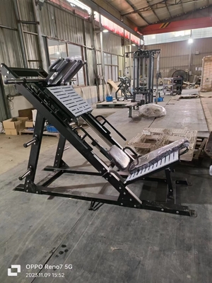 Dispositivo regolabile a doppia funzione per la pressione delle gambe a piastra carica Hack Squat Machine per palestra commerciale