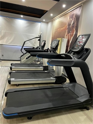 3.0HP Motor Electric Treadmill per allenamenti cardiovascolari pesanti in palestre commerciali