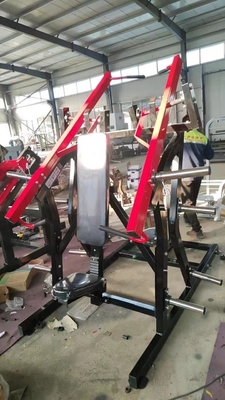 Aggiornare il gioco di allenamento con Lateral Chest / Back Press e Vertical Chest Press