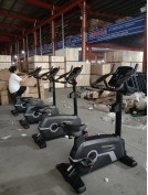 Cornice personalizzabile colore Befreeman Magnetico in posizione eretta Exercise Bike per Cardio Training