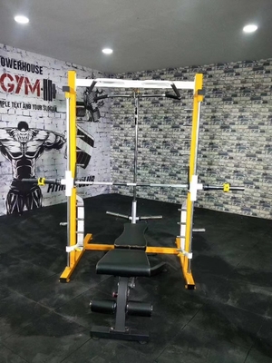 Trasforma la tua casa in una palestra personale con la nostra attrezzatura di allenamento tutto in uno