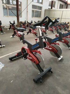 Costruzione del corpo commerciale Spinning Indoor Exercise Fit Bike con saldatura TIG e diretta