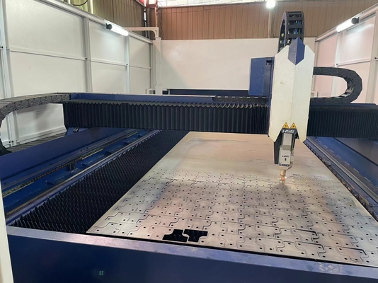 Attrezzature per palestre commerciali Reverse Hyper con materiale in acciaio e design personalizzato