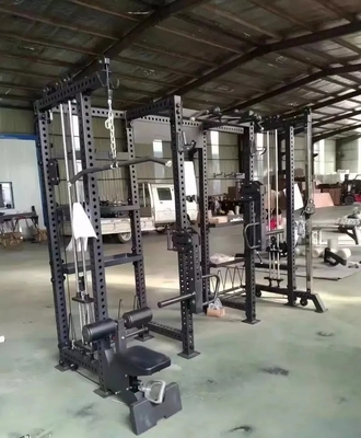 Macchina Smith multifunzionale versatile con capacità di peso di 460 kg e saldatura TIG