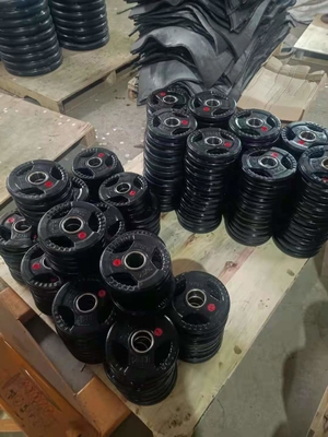 Scelta degli addestratori personali Piastre di peso rivestite in ghisa e gomma per pavimenti di palestra a casa