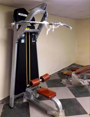 Carriera universale di media lunghezza con manicotto di trazione a lato materiale di acciaio