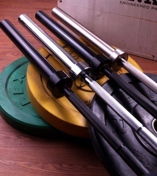 Attrezzatura universale per l' allenamento della forza Barbell Bar con finitura in argento cromato duro