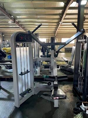 Attrezzature per palestra con sistema di selezione del carico professionale