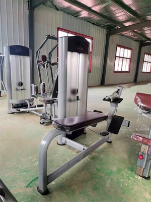 Equipaggiamento di fitness per allenamento di forza e casa commerciale