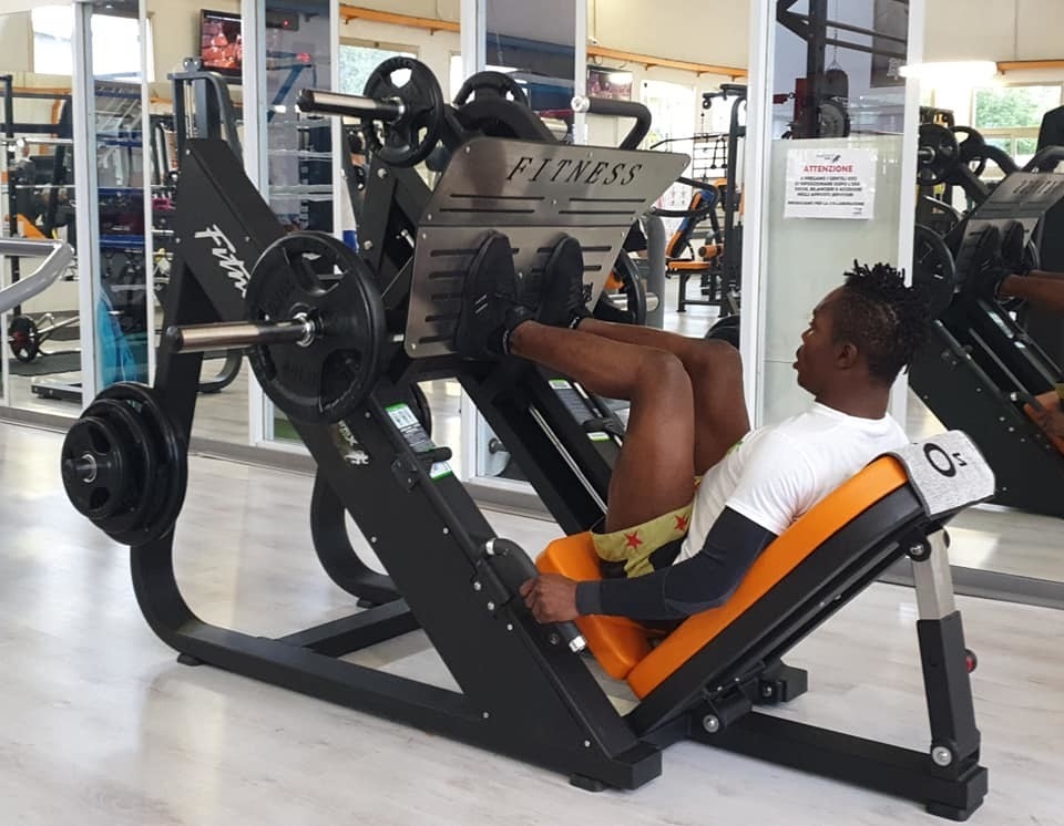 Leg Press Trainer per allenamento di forza palestra fitness 45 gradi piastra di peso caricata